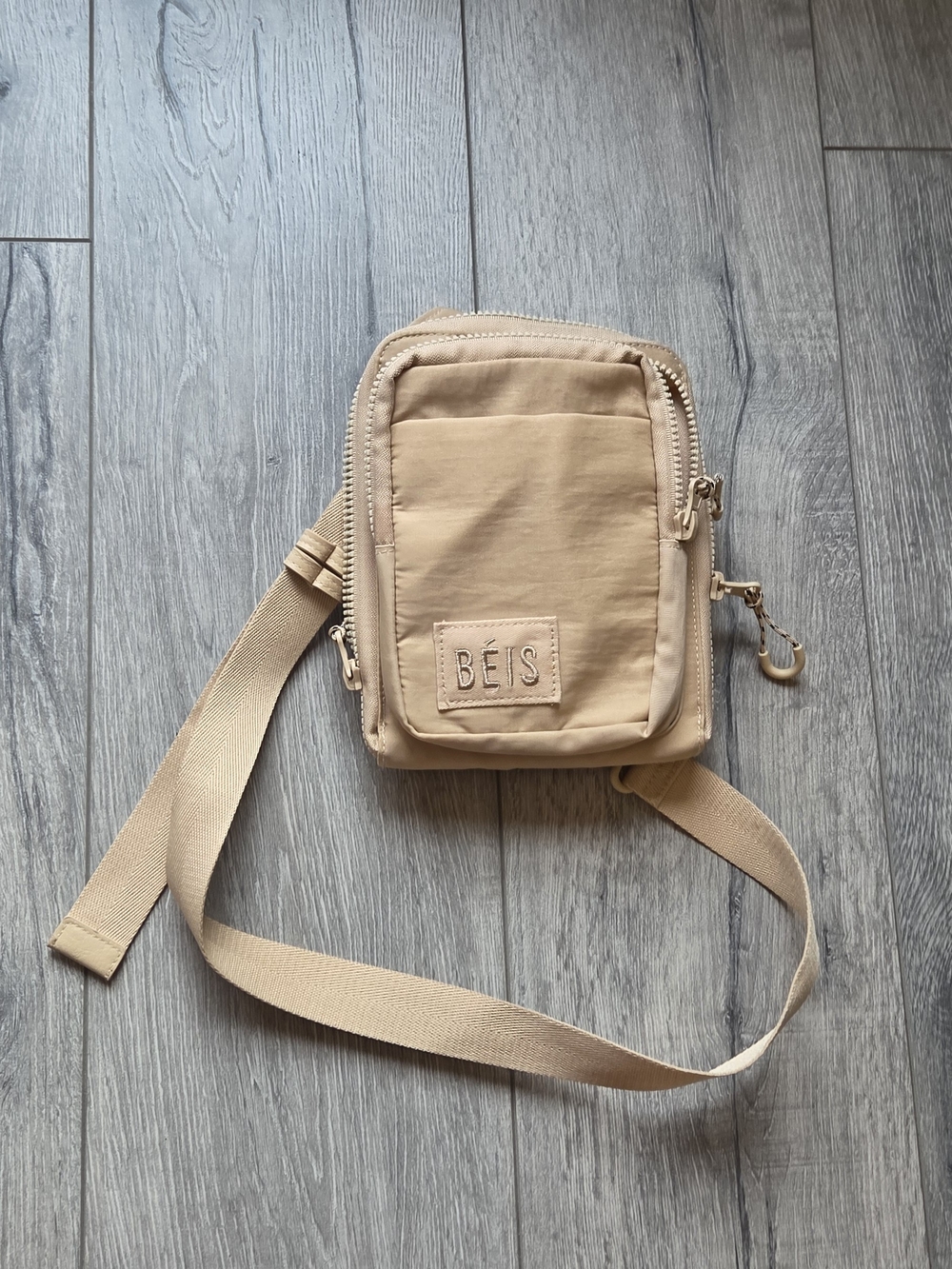 BEIS Sports Sling In Beige